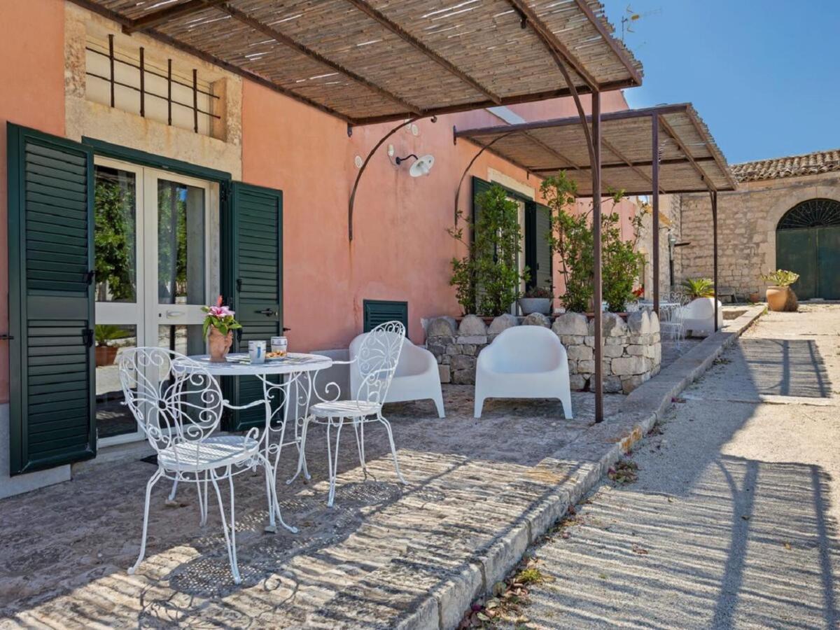 Il Baglio Di Kharrub Rural Guest House Pozzallo Exterior photo