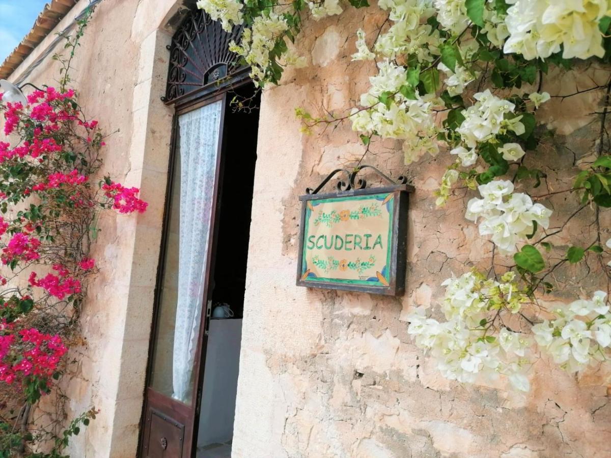 Il Baglio Di Kharrub Rural Guest House Pozzallo Exterior photo